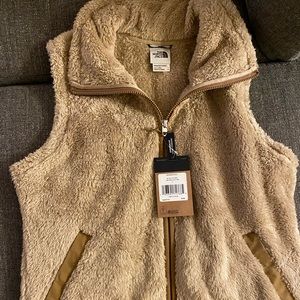 Women’s North Face vest